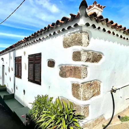 Emblematica Casa Rural Con Wifi En El Sauzal Tenerife Hébergement de vacances *